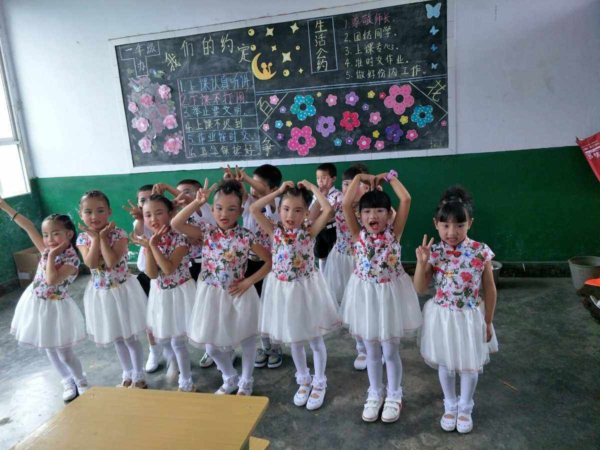 小苹果舞蹈幼儿版小苹果官方正版下载-第2张图片-太平洋在线下载