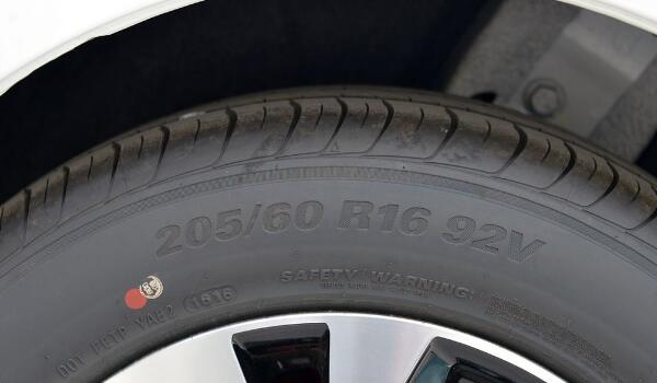 轮胎计算器手机版21555r16轮胎什么意思-第2张图片-太平洋在线下载